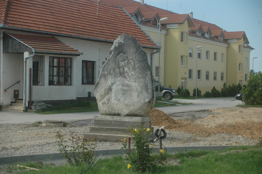 Második világháborús emlékmű