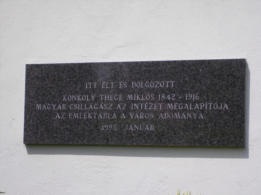 Csillagvizsgáló – emléktábla (2)