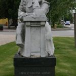 Albert Szenci Molnár statue