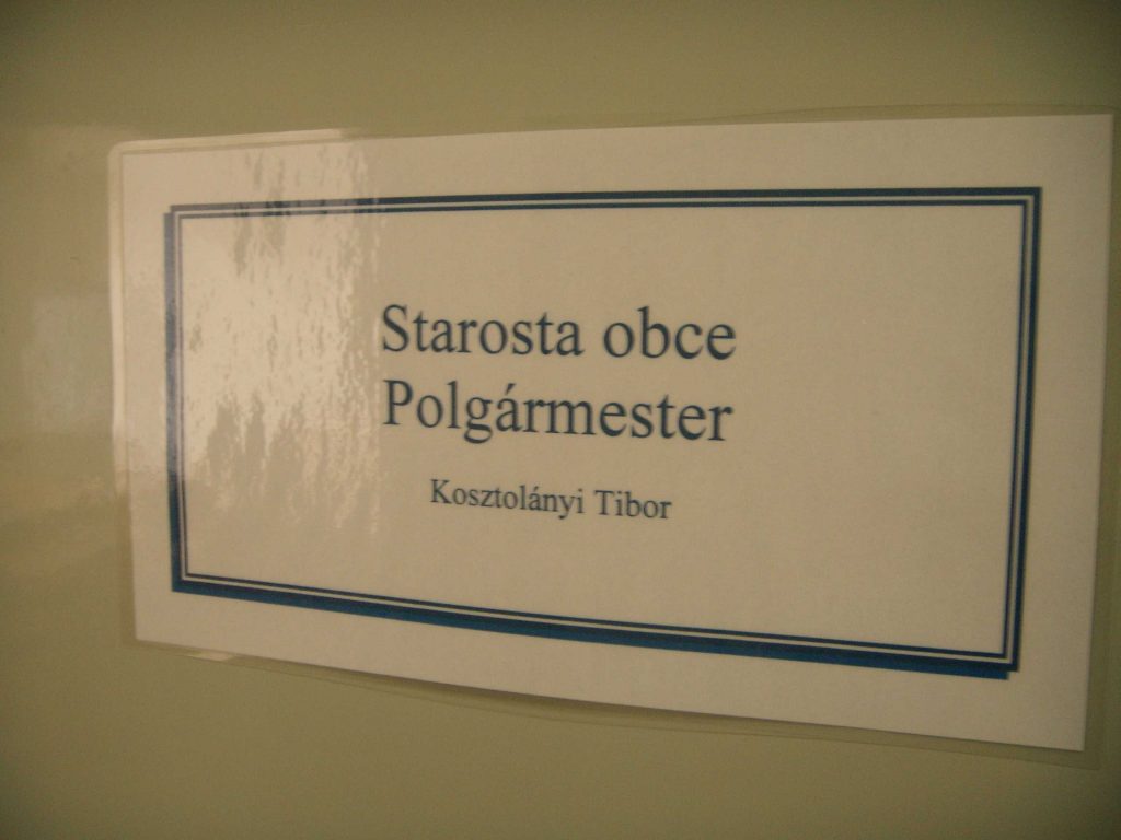 Községi hivatal – benti kiírások