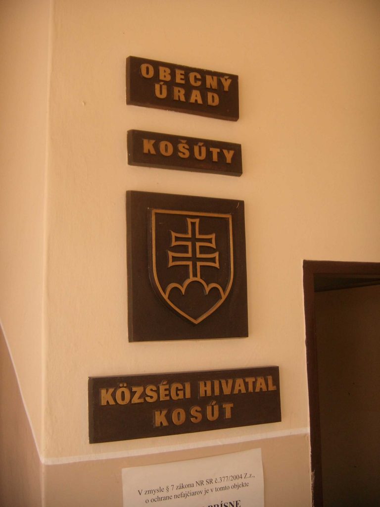 Községi hivatal – benti kiírások