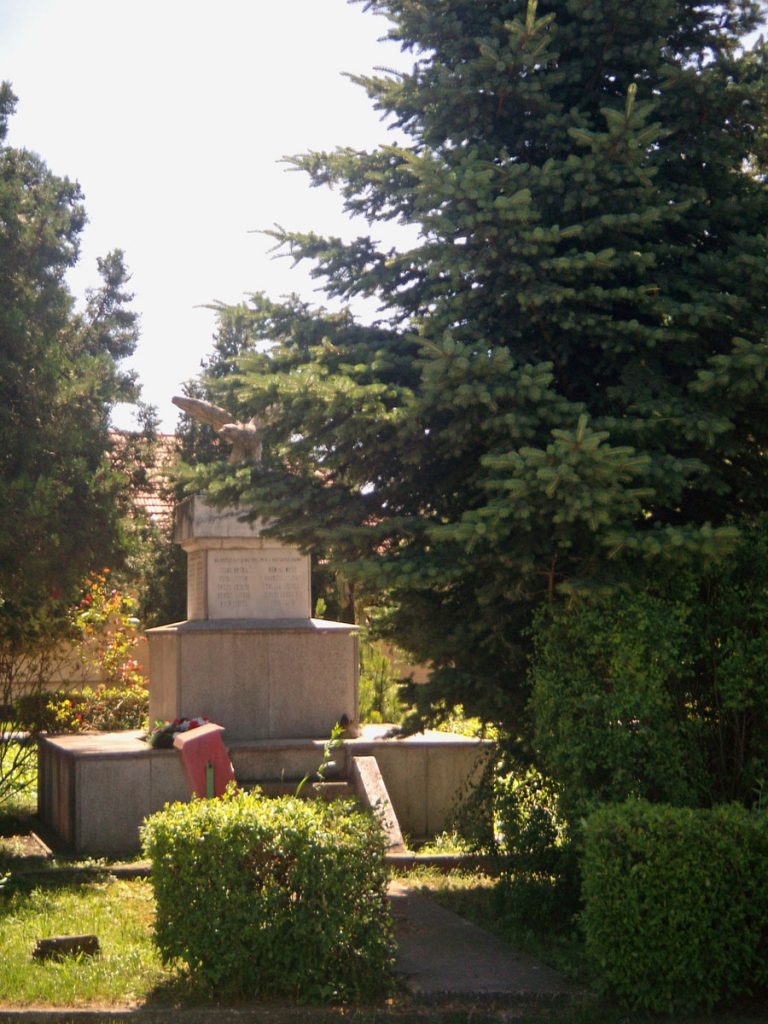 Lőgérpatony – világháborús emlékmű