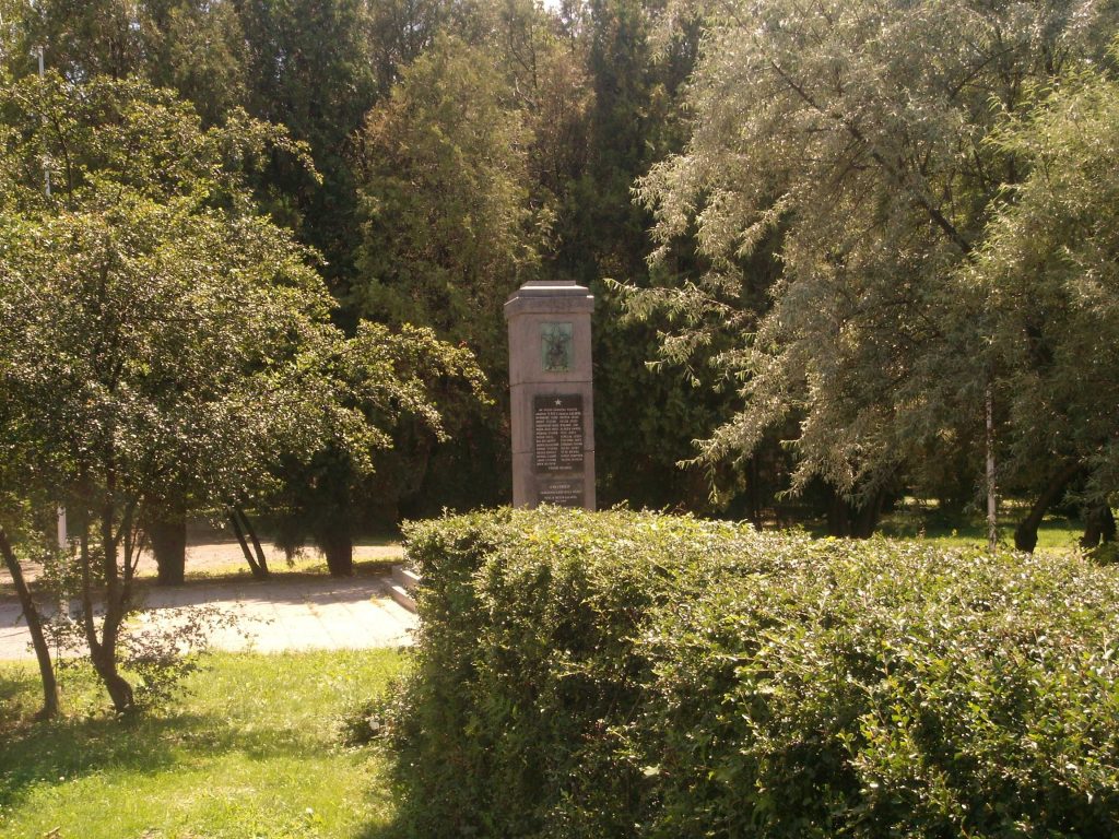 SZNF-emlékmű