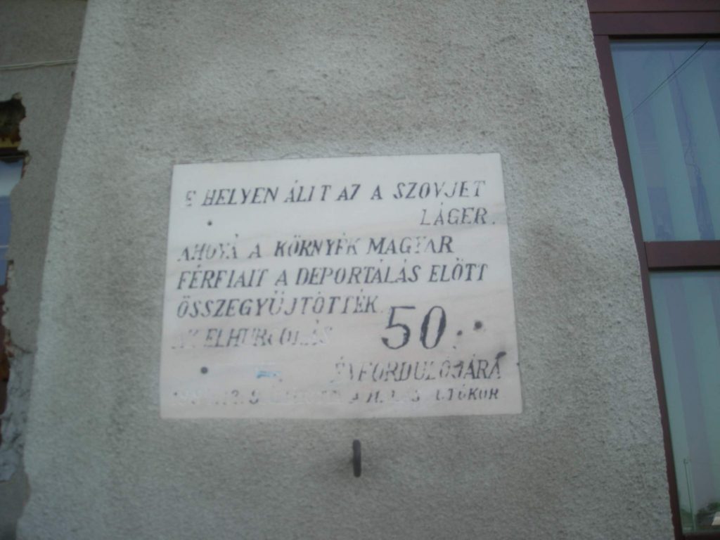 Deportálás-emléktábla