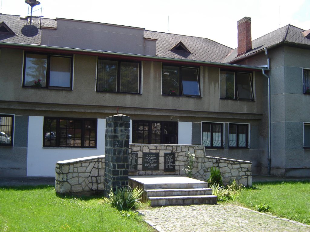 Világháborús emlékmű