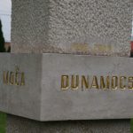 Dunamocs-emlékmű