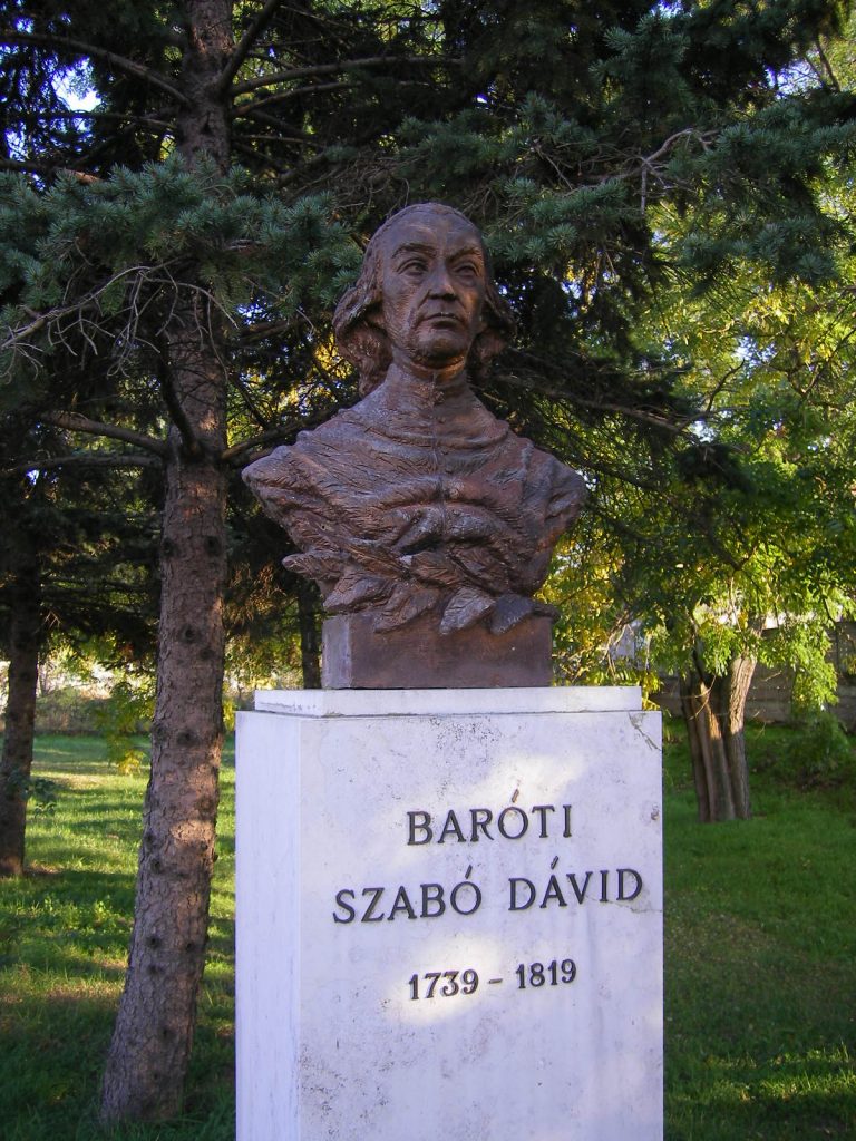 Baróti Szabó Dávid-szobor